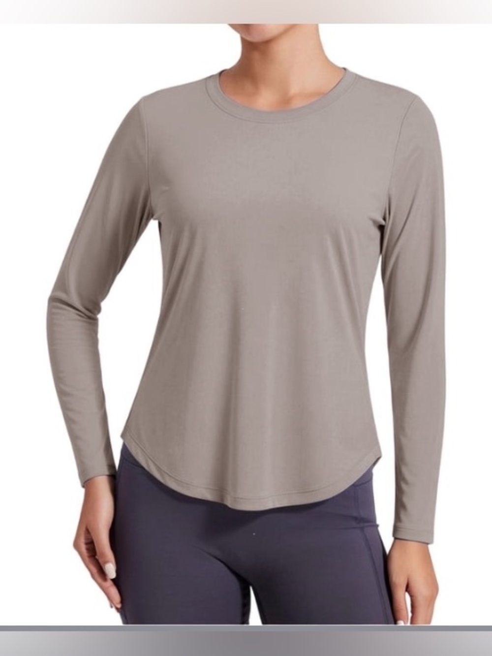 ESNTLS - NEW - Long Sleeve Curved Hem Shirt
